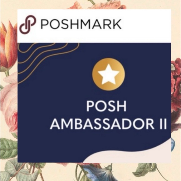 🥀Torrid Curve Plus Size BlackBerry Velour High Rise Cozy Shorts in Sz 2Xl - Picture 6 of 7